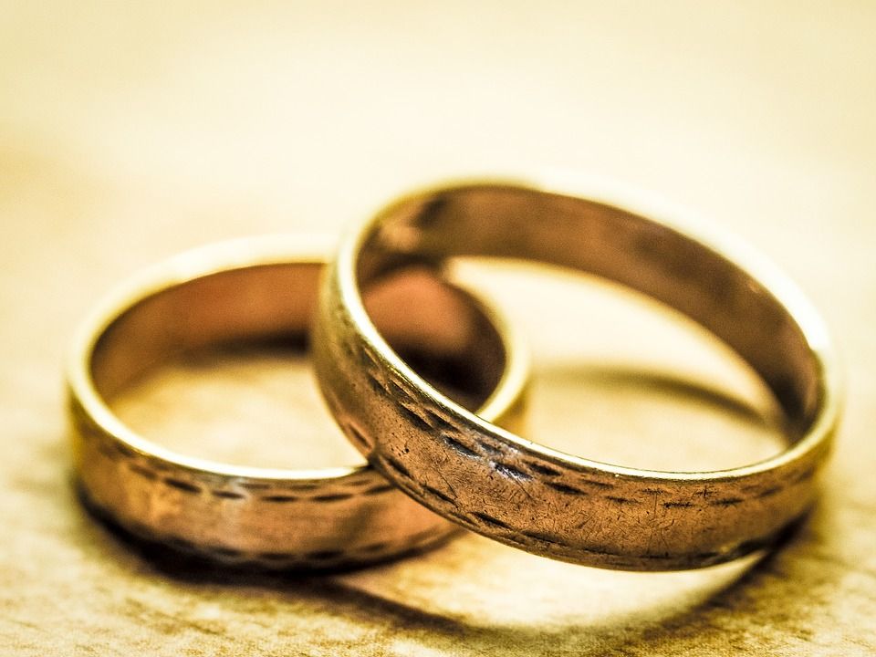 vestuviniai auksiniai žiedai 255 - vilma wedding vestuviu planavimas planuotoja vestuves italijoje organizavimas planuotoja patarimai idejos svente santuoka