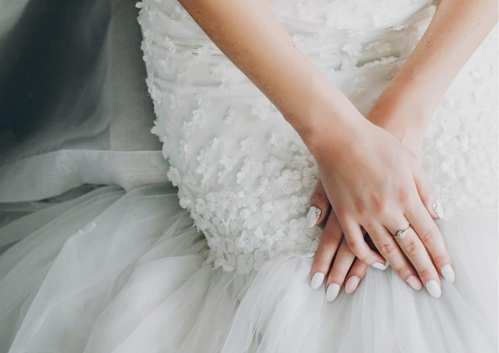Vilma Wedding & Event Planner _ Vilma Rapšaoitė _ nuotakos manikiūras _ vestuviniai nagai _ vestuvės Italijoje _ patarimai jaunosioms _ vestuvių organzatorė