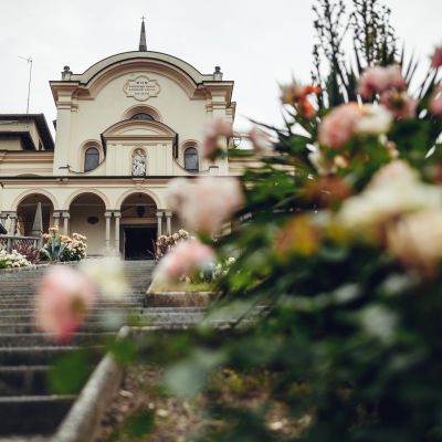 Vilma Wedding & Event Planner _ Vilma Rapšaitė _ vestuvių organizatorė planuotoja koordinatorė 2022 2023 Italijoje _ Komo bažnyčia _ šiaurės Italija