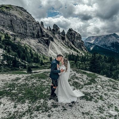 Vilma Wedding & Event Planner _ fotosesija Italijoje _ santuoka užsienyje 2024 2025 _ kalnai _ kalnų vestuvės _ Vilma Rapšaitė